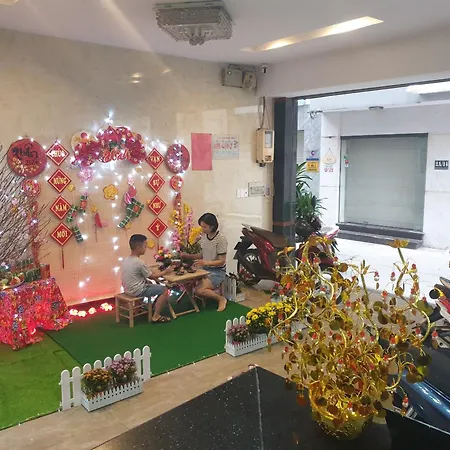 COZY Hotel HCM-2